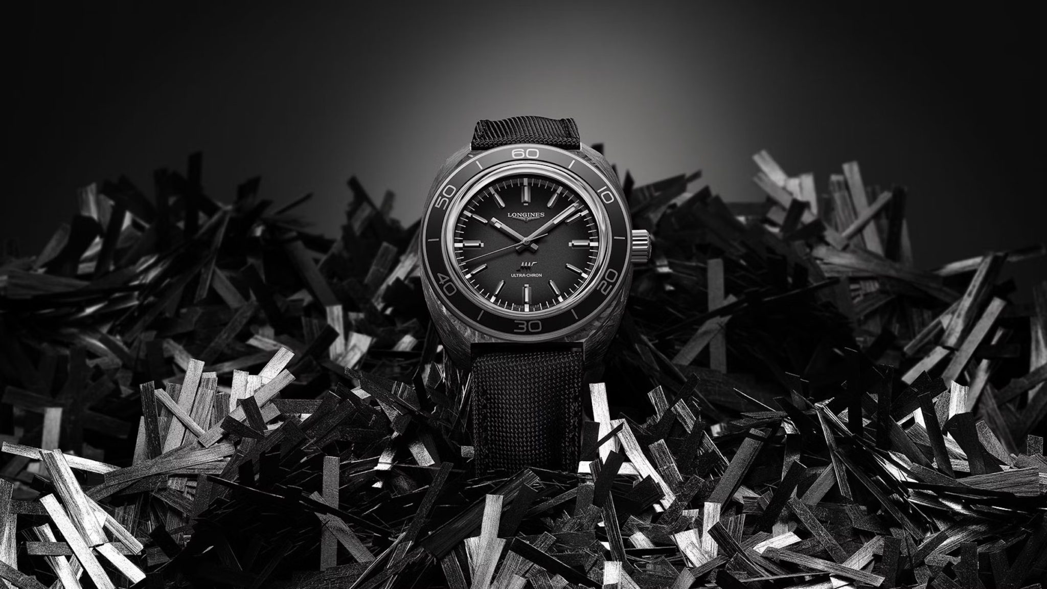 Jam Tangan Karbon Pertama dari Longines: Ultra-Chron Carbon